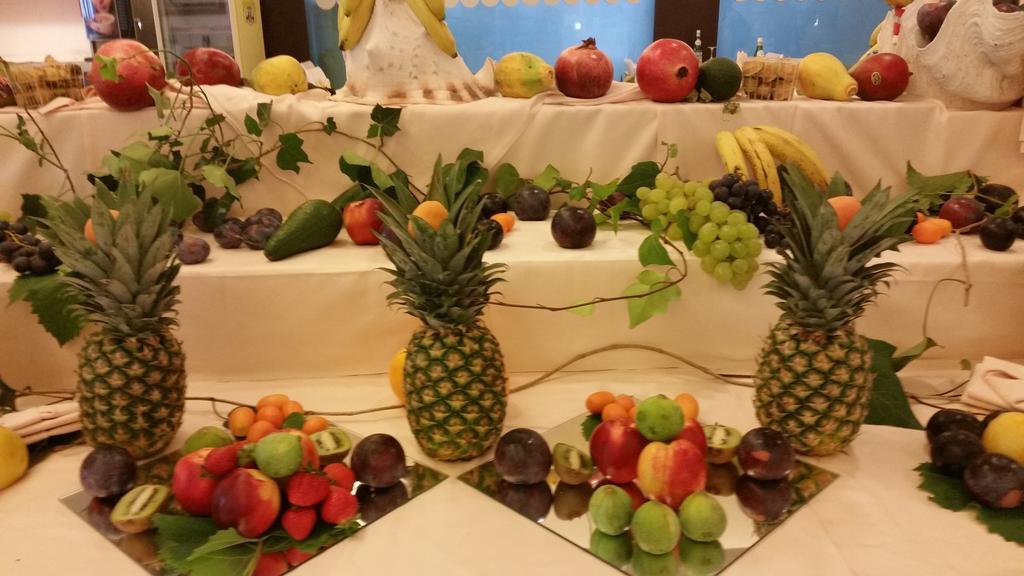 Hotel Bristol Lignano Sabbiadoro Bagian luar foto